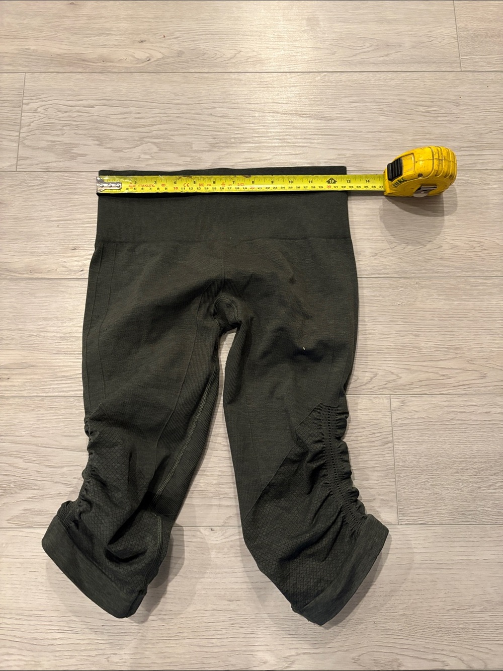 Woman’s Lululemon Olive Green Active Capri Leggings
